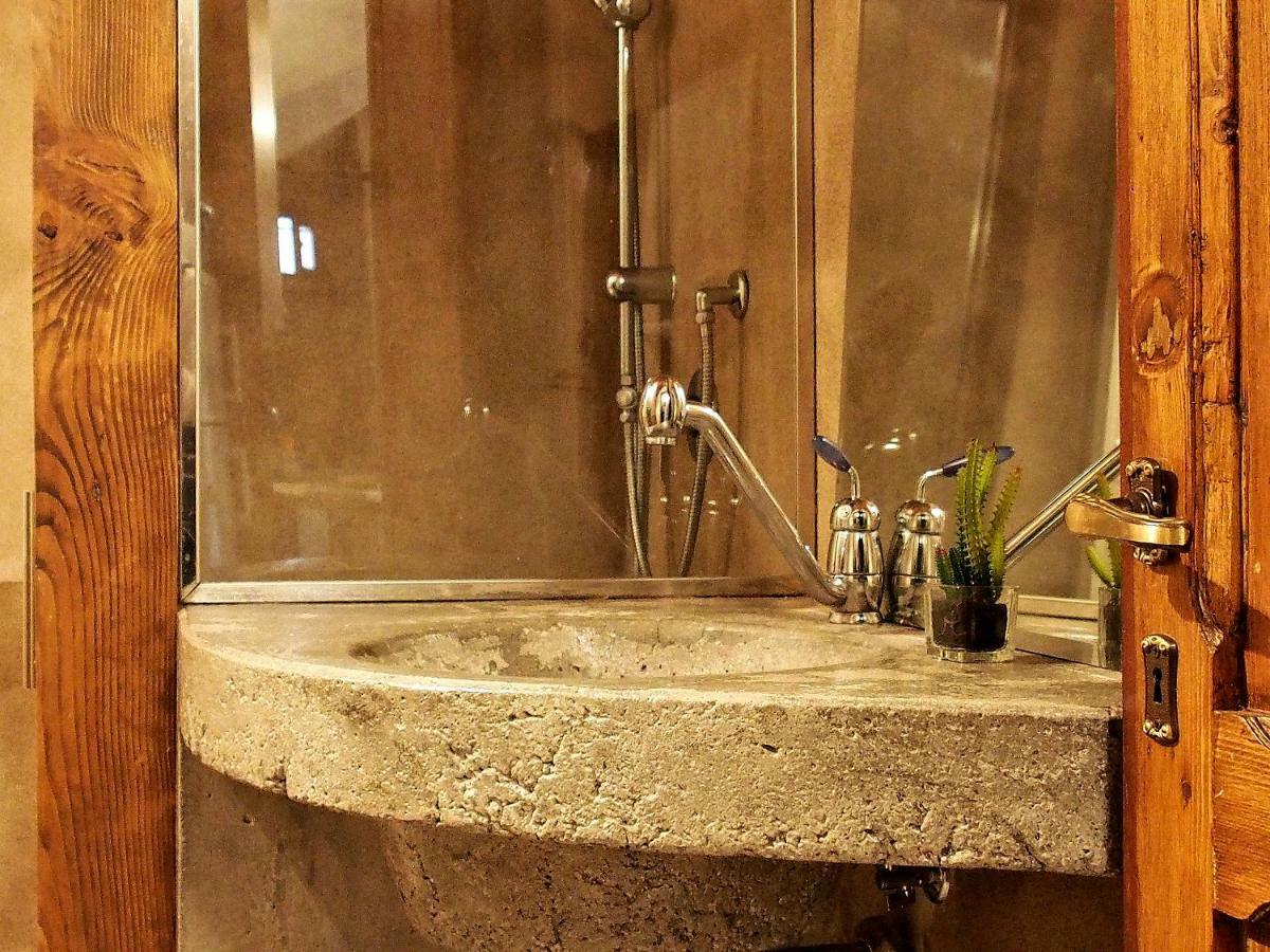 Lovingenoa - Antico Convento Apartment Ngoại thất bức ảnh